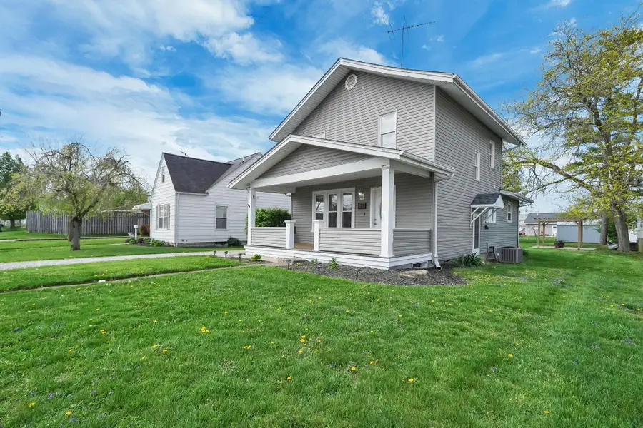 33 School Street, Ashville, OH 43103 - #3