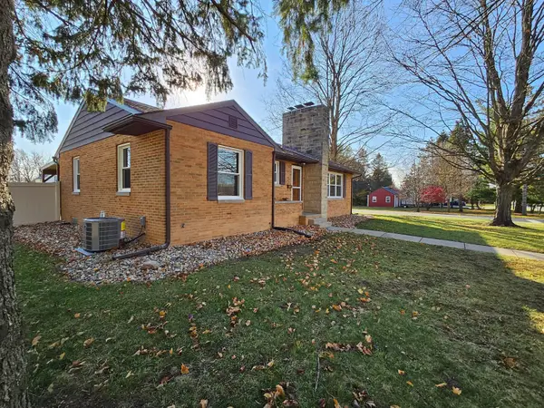 885 W Perry Street, Bucyrus, OH 44820