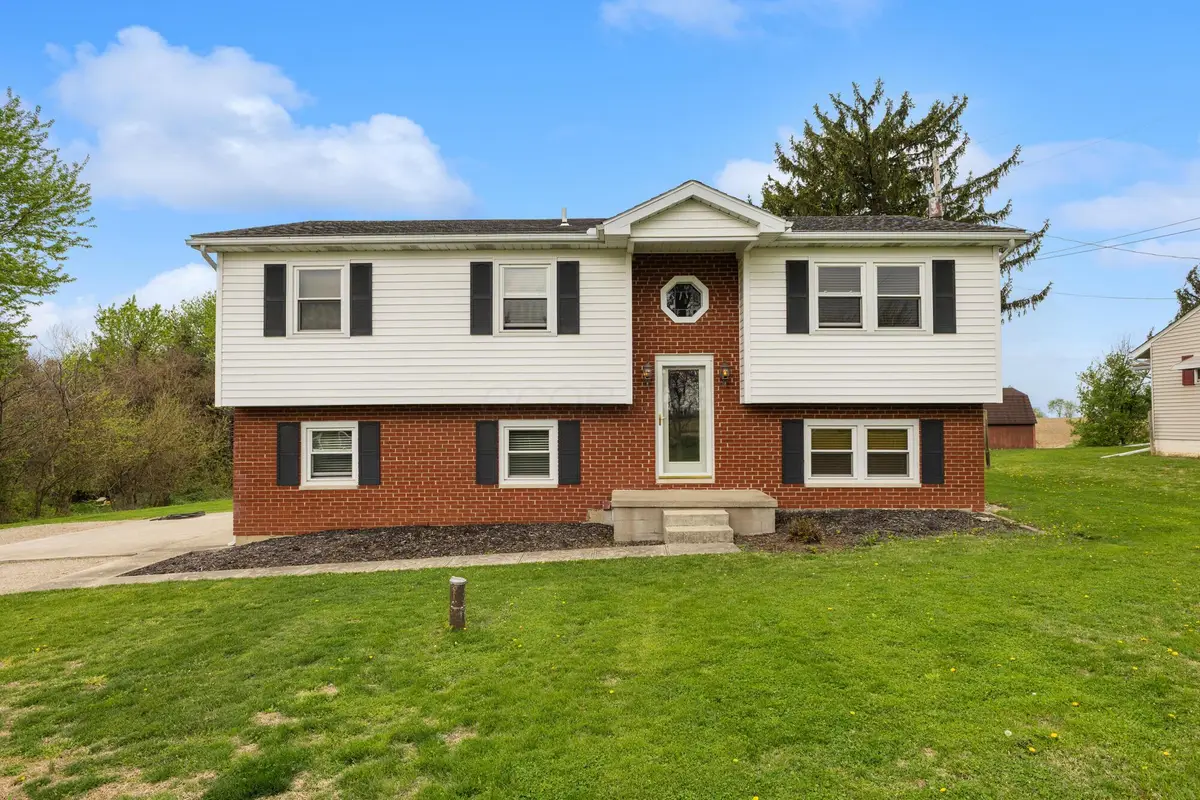 8225 Fosnaugh School Road Sw, Stoutsville, OH 43154 - #1