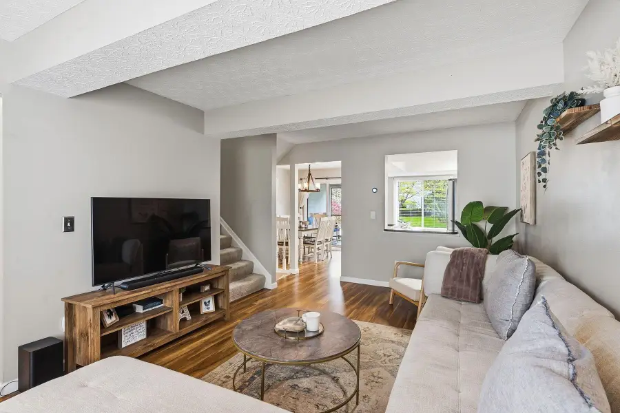 6271 Hyland Drive, Dublin, OH 43017 - #2