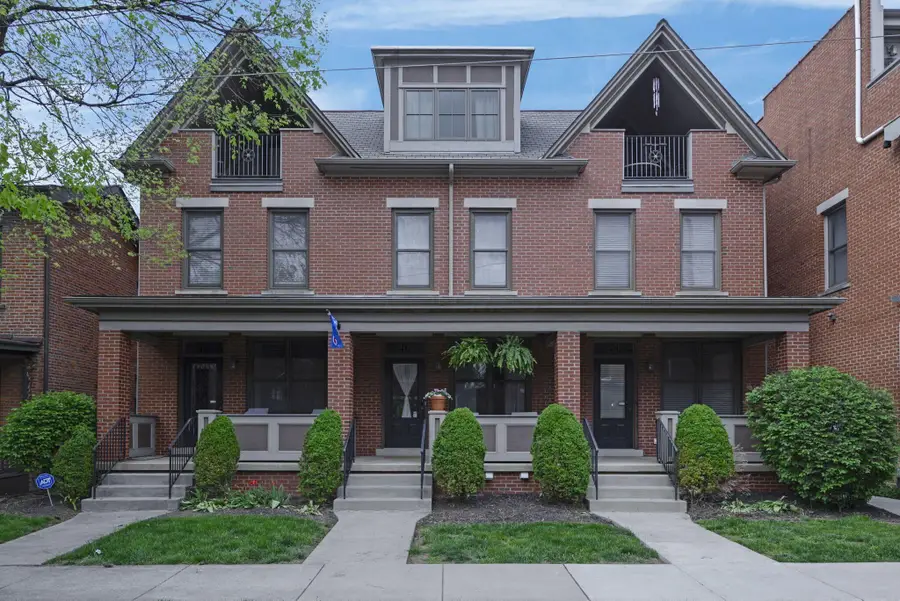 46 E Russell Street, Columbus, OH 43215 - #3