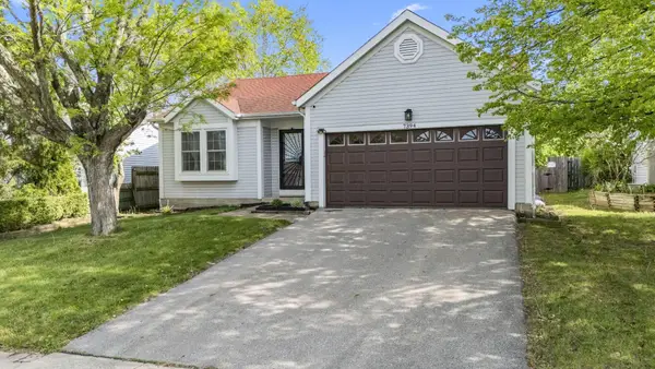 7394 Harbour Town Drive, Pickerington, OH 43147