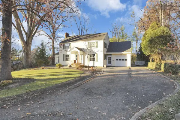 1105 E Chestnut Street, Mount Vernon, OH 43050