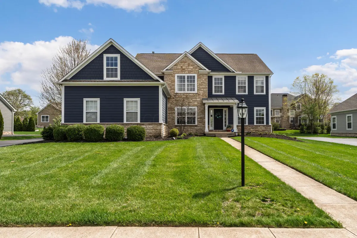 7242 New Albany Links Drive, New Albany, OH 43054 - #1