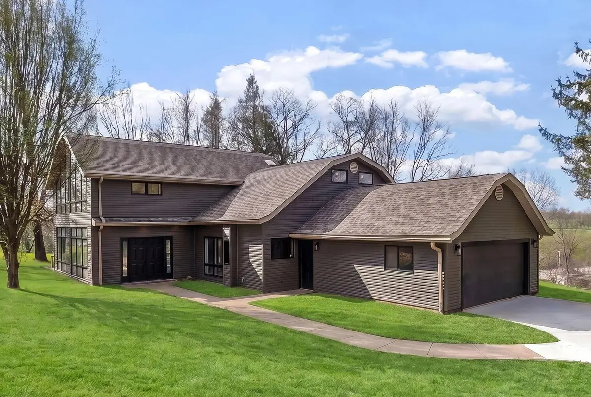 3388 Meadow Road, Cambridge, OH 43725 - #1