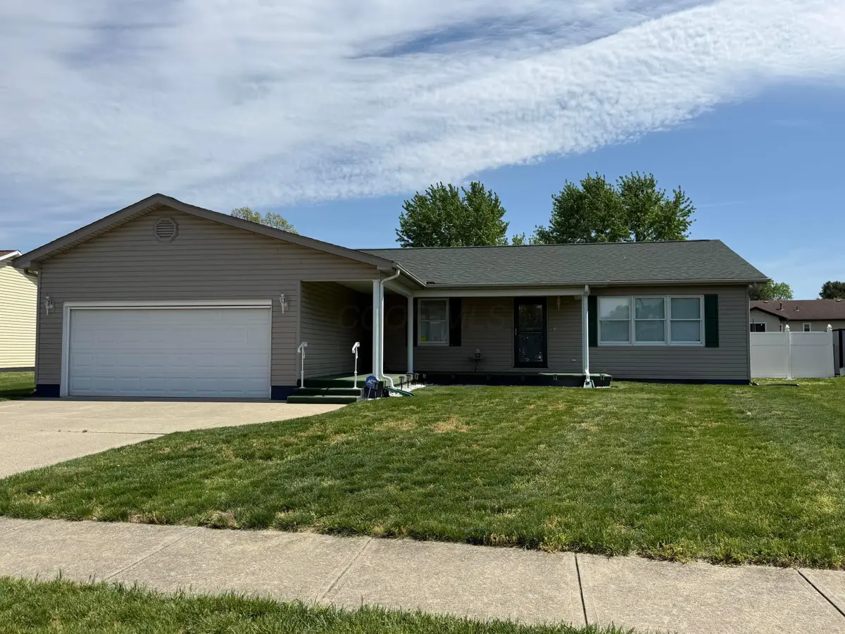 216 Westwood Drive, Circleville, OH 43113 - #1