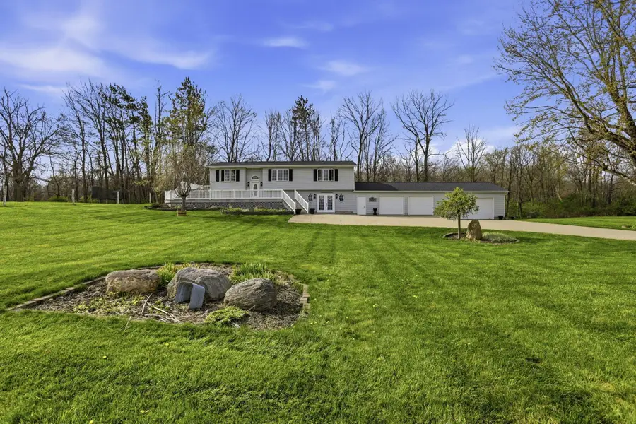 12830 New Delaware Road, Mount Vernon, OH 43050 - #3