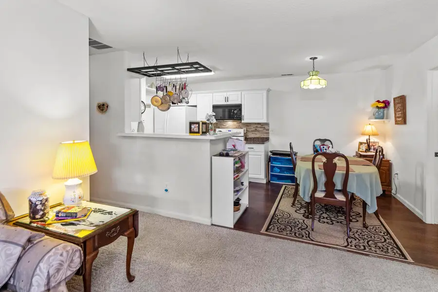 2477 Crystal Springs Drive, Hilliard, OH 43026 - #3