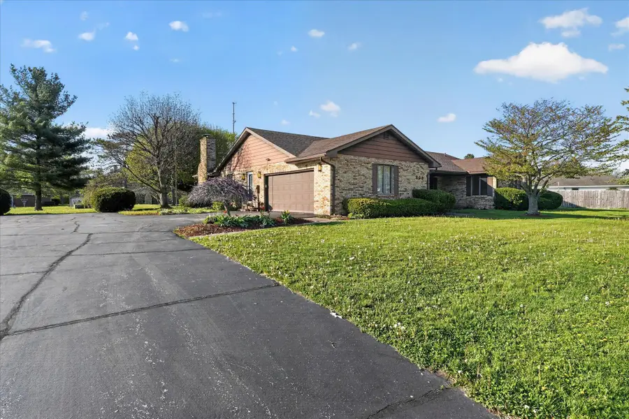 235 San Mar Gale Drive, Sabina, OH 45169 - #3