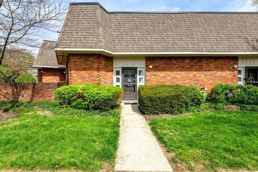 1568 Lafayette Drive, Upper Arlington, OH 43220 - #2