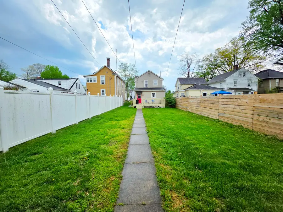615 E 5th Avenue, Lancaster, OH 43130 - #3