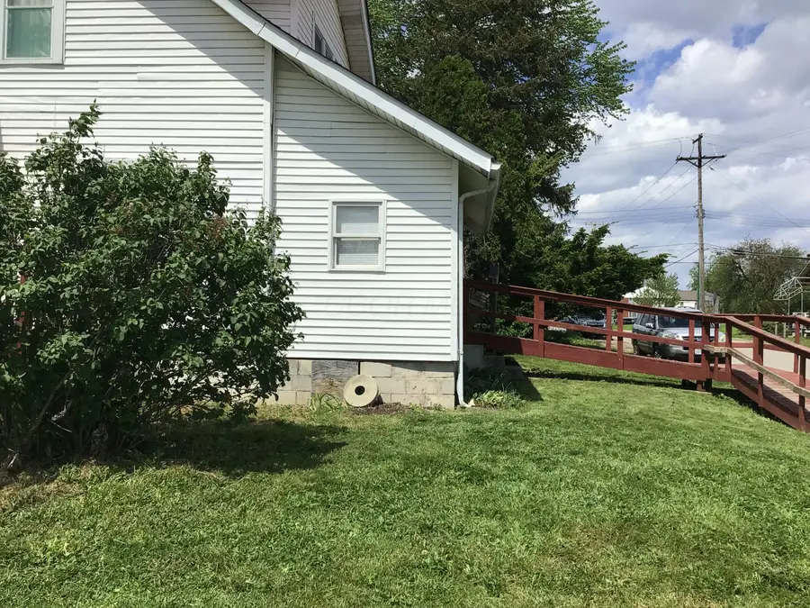 29 East Street, Columbus, OH 43228 - #3