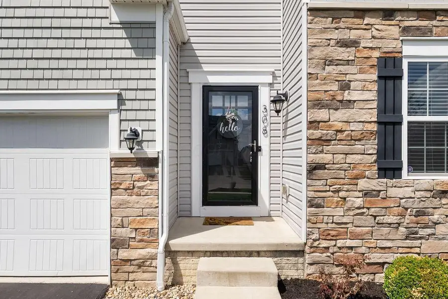 308 Adrien Court, Commercial Point, OH 43116 - #2