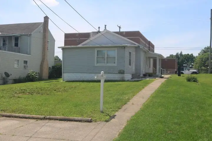 205 E Chestnut Street, Mount Vernon, OH 43050 - #3