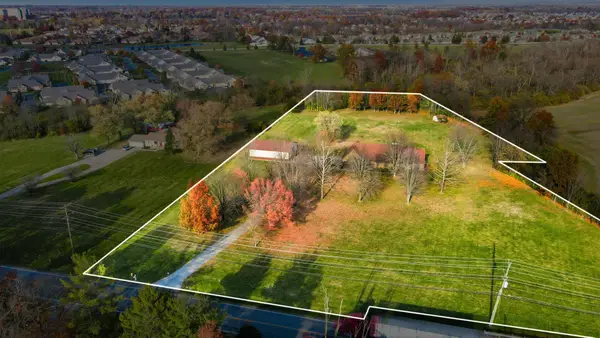 2392 London Groveport Road, Grove City, OH 43123