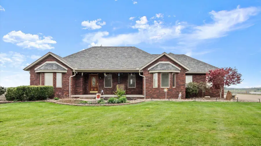 1305 Bald Hill Road, Zanesville, OH 43701 - #3