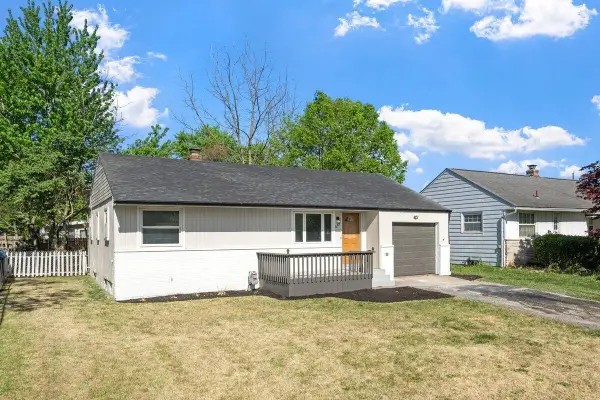 689 Georgian Drive, Columbus, OH 43228