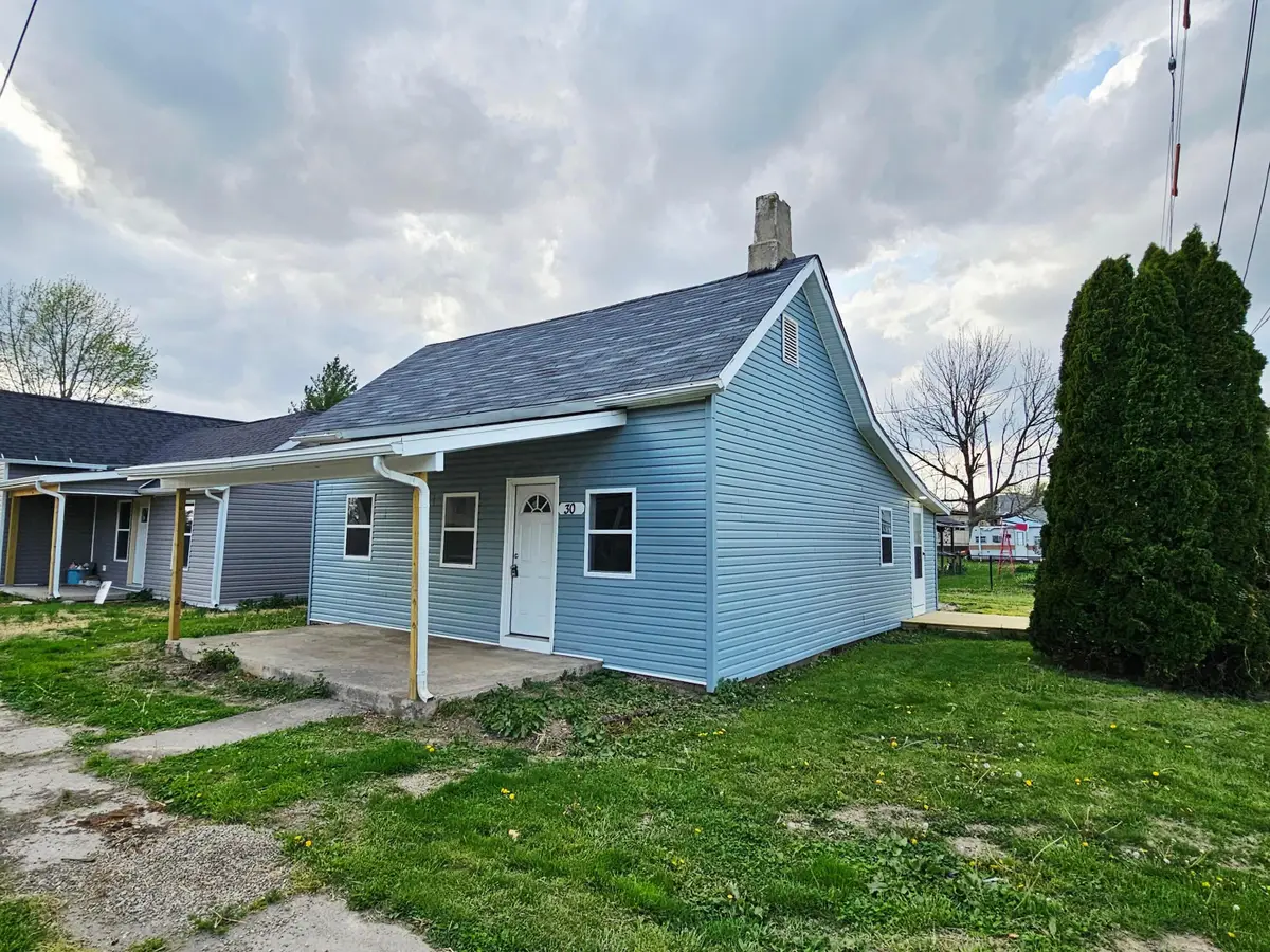 30 Market Street, Bloomingburg, OH 43106 - #1