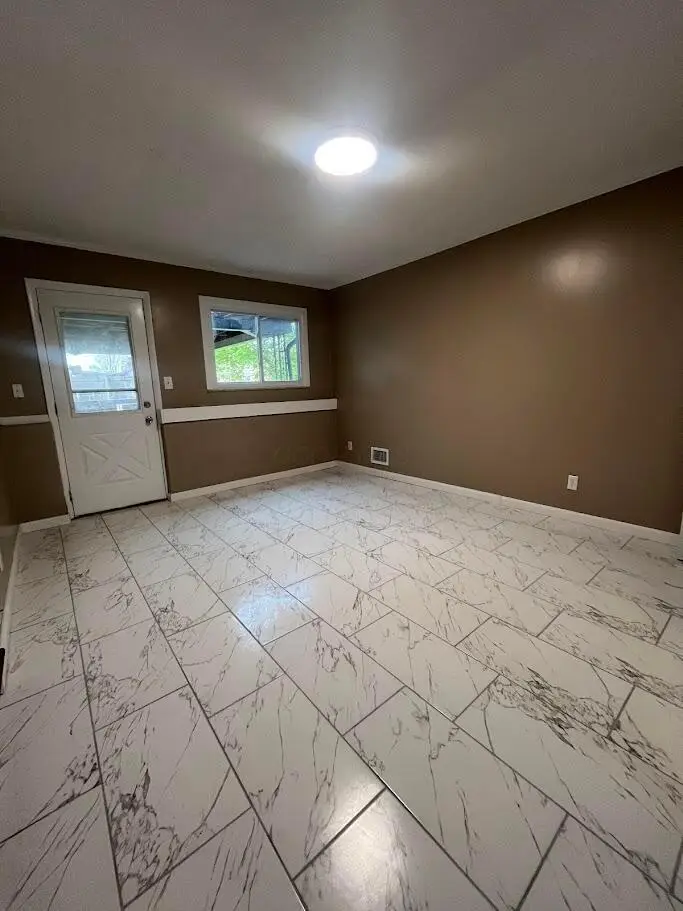 4366 E Mound Street, Columbus, OH 43227 - #3