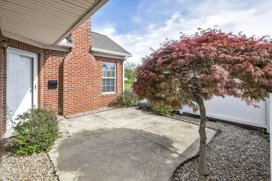 697 Hampton Woods Drive, Marion, OH 43302 - #2