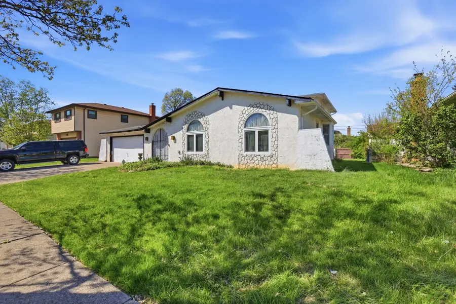 2212 Blackoak Avenue, Columbus, OH 43229 - #3