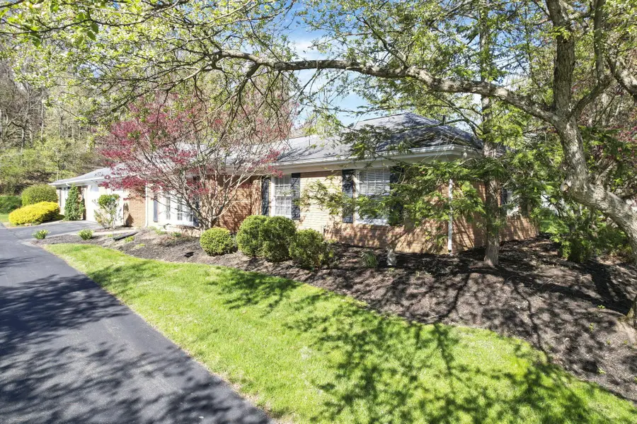 524 W Broadway, Granville, OH 43023 - #3