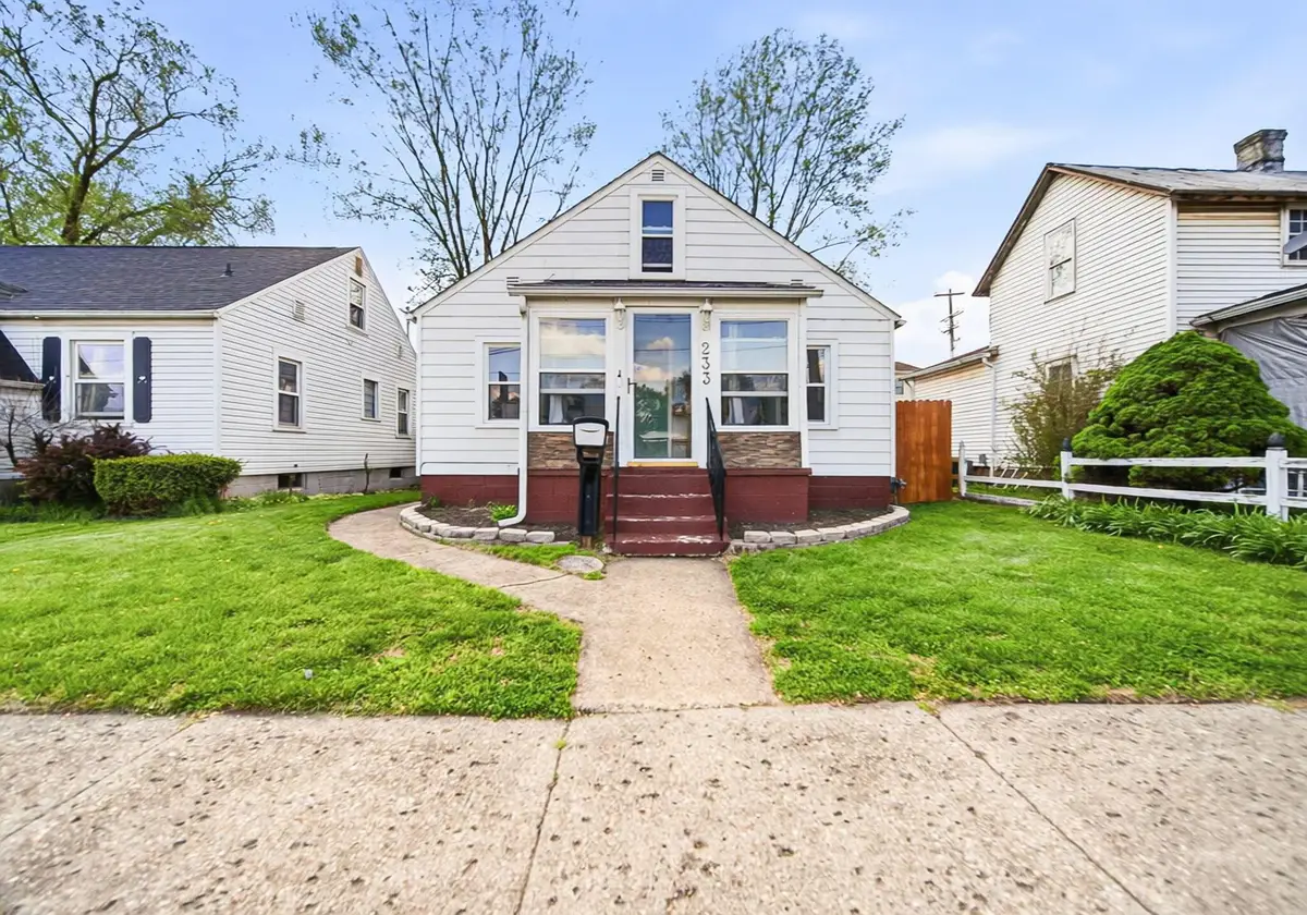 233 Pierce Avenue, Lancaster, OH 43130 - #1
