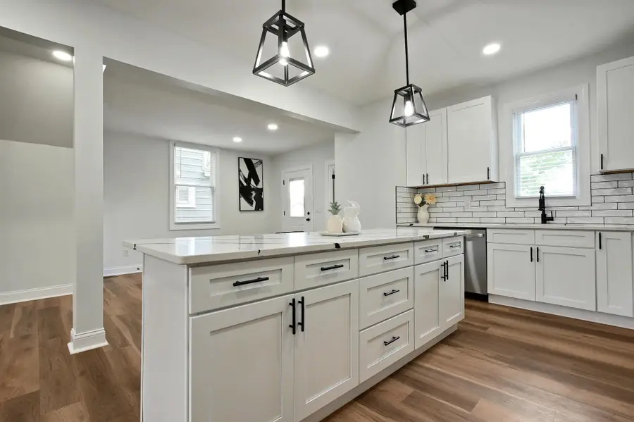 1633 S Fourth Street, Columbus, OH 43207 - #3