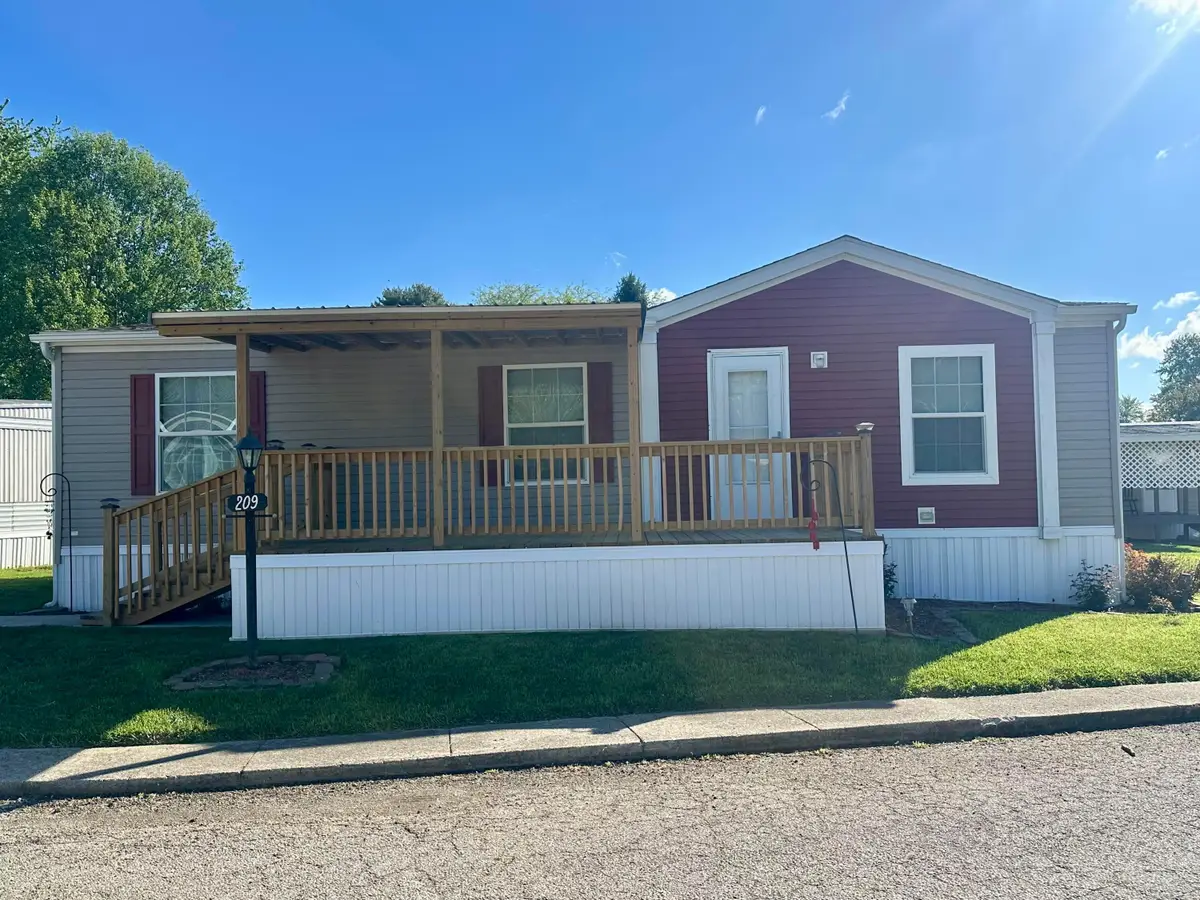 209 Villa Drive, Circleville, OH 43113 - #1