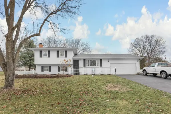 222 Deer Trail Road, Reynoldsburg, OH 43068