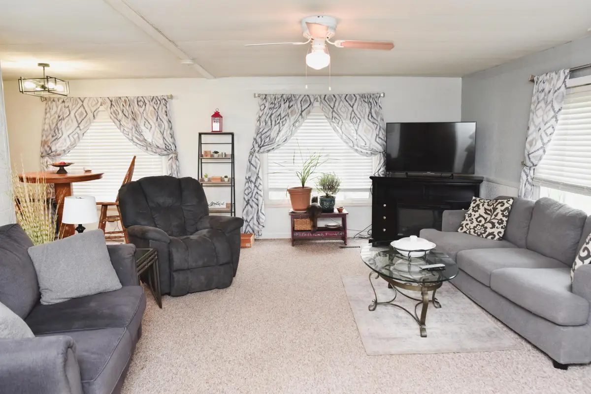 696 Riviera Court, Columbus, OH 43207 - #1