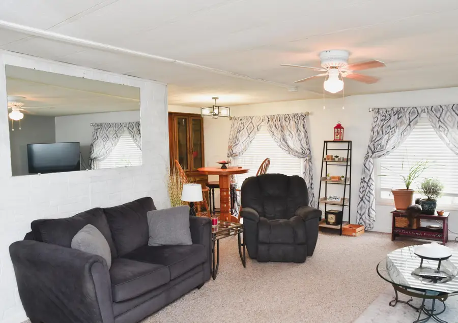 696 Riviera Court, Columbus, OH 43207 - #2