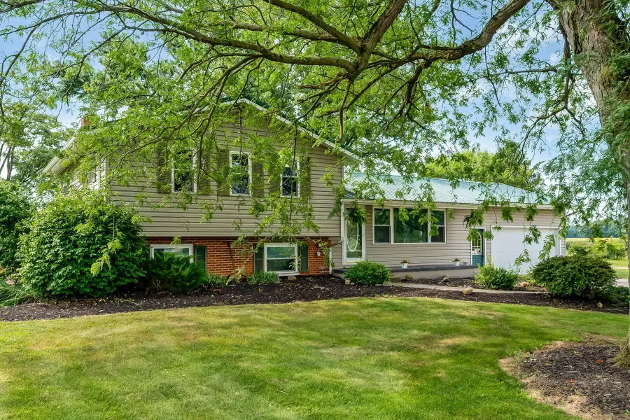 5187 Lincoln Highway, Bucyrus, OH 44820 - #2