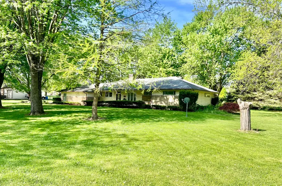 1813 Bledsoe Drive, Bellbrook, OH 45305 - #3