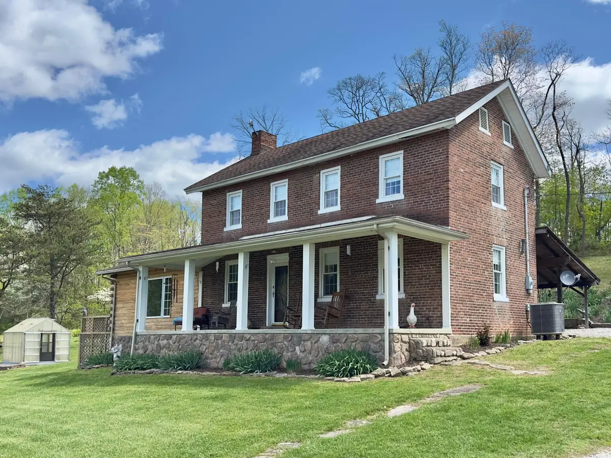 33165 Blackburn Road, Logan, OH 43138 - #1