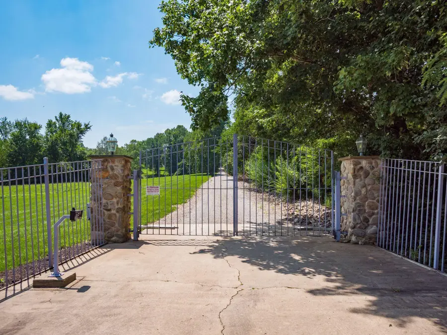 236 Tom Corwin Road, Wellston, OH 45692 - #2