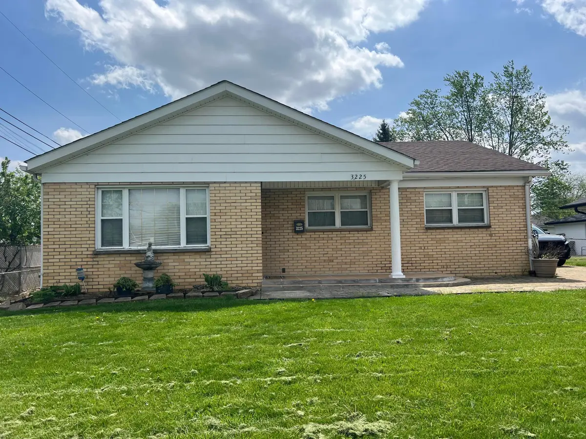 3225 Whitehead Road, Columbus, OH 43204 - #1