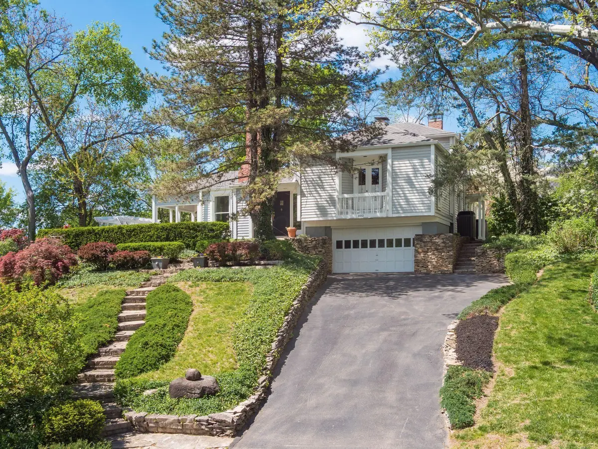 2112 Lower Chelsea Road, Upper Arlington, OH 43212 - #1