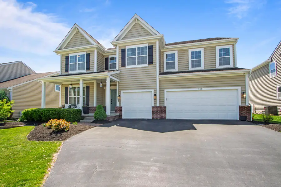 1331 Ironwood Drive, Grove City, OH 43123 - #3