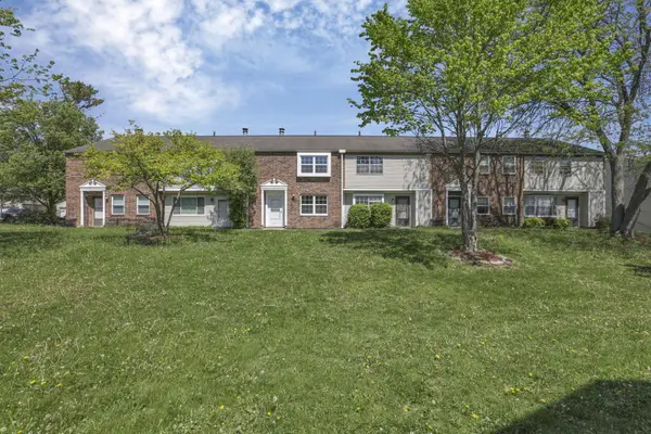 4940 Kristie Falls, Columbus, OH 43221