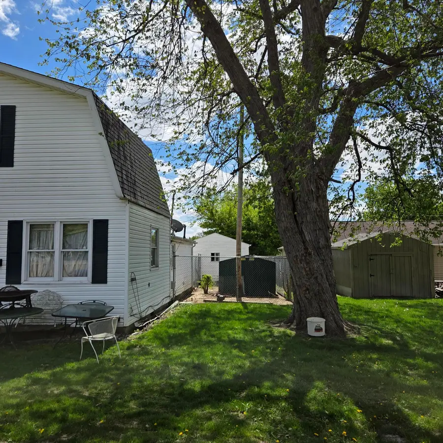 110 Maryland Avenue, London, OH 43140 - #3