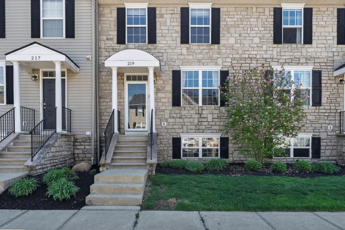 219 Millpond Road, Sunbury, OH 43074 - #1