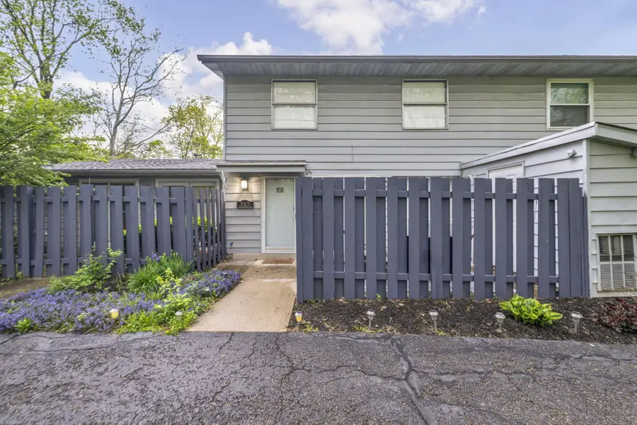 717 Cherry Hollow Road, Columbus, OH 43228 - #2