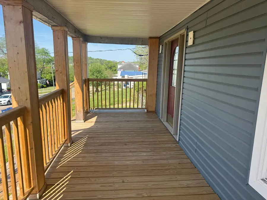 415 E 2nd Street, Wellston, OH 45692 - #3