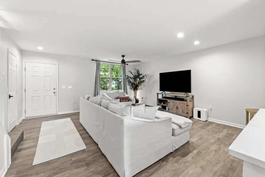 7247 Colonial Affair Drive, New Albany, OH 43054 - #3