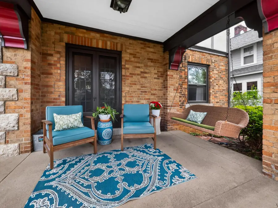 140 S Cassingham Road, Columbus, OH 43209 - #3