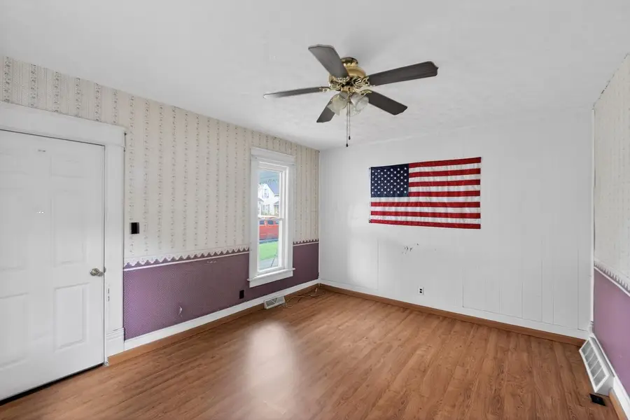 1203 W Vine Street, Mount Vernon, OH 43050 - #2