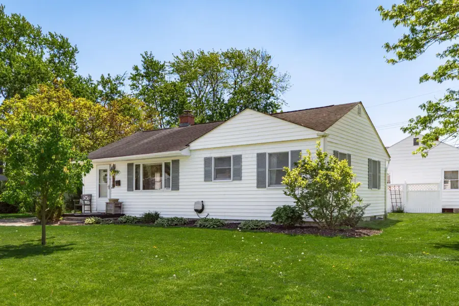 2775 La Rosa Drive, Grove City, OH 43123 - #2