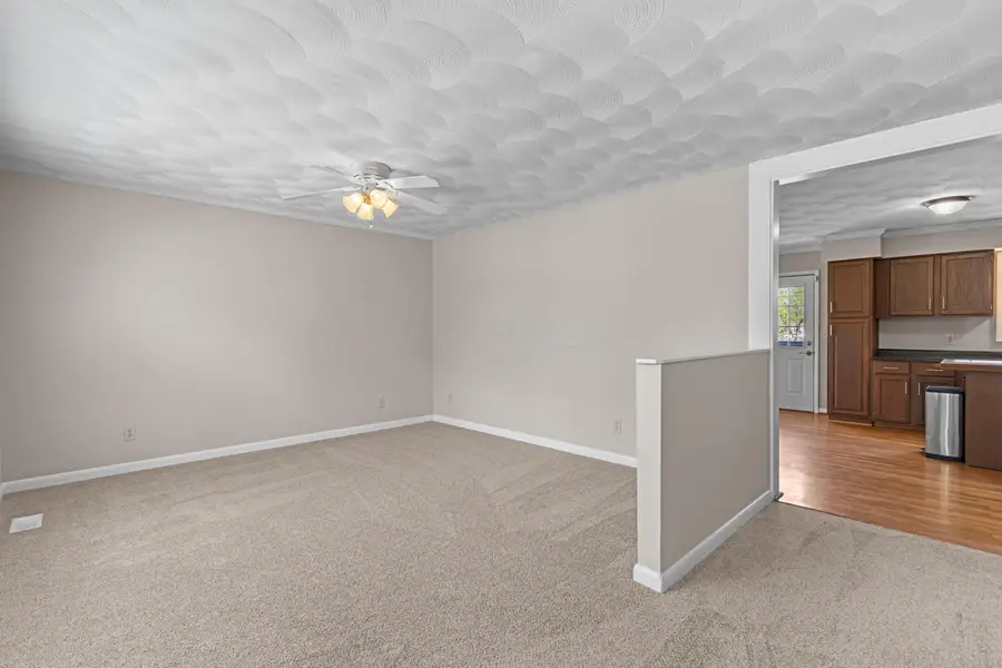 3698 Earl Avenue, Columbus, OH 43219 - #3