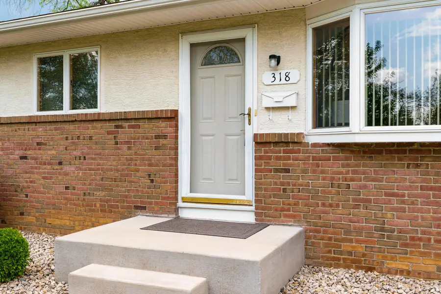 318 E Stanton Avenue, Columbus, OH 43214 - #2